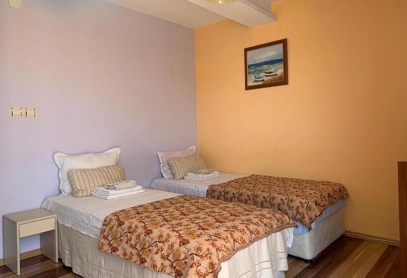 חדר משפחתי נוף לים, Guest House “olesya”