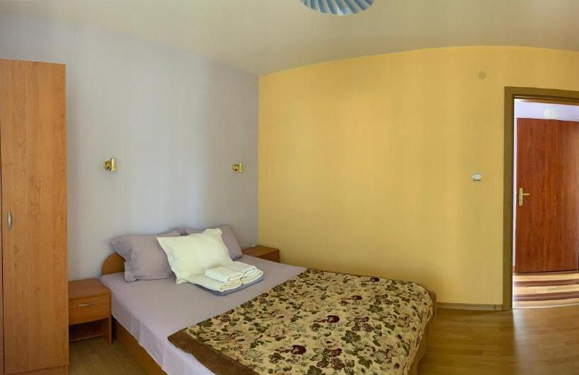 חדר משפחתי נוף לים, Guest House “olesya”