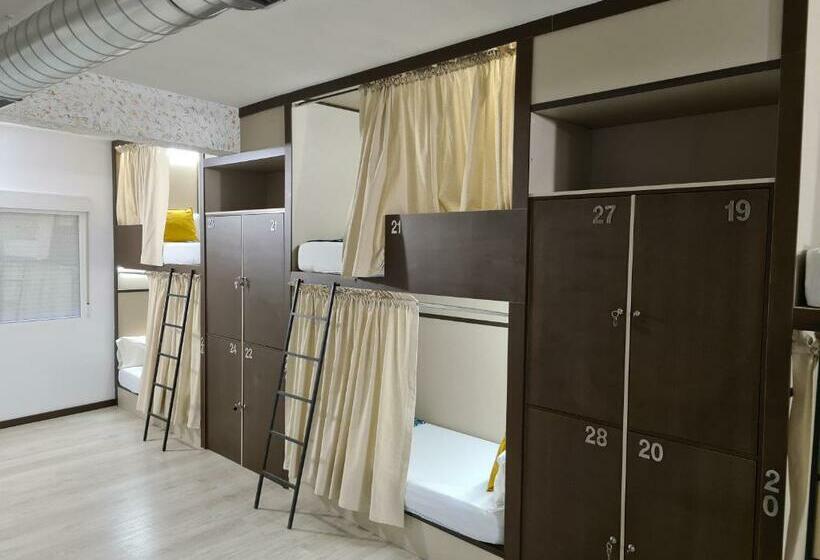 تختخواب در اتاق مشترک, Hostel Tkh Rooms Mate