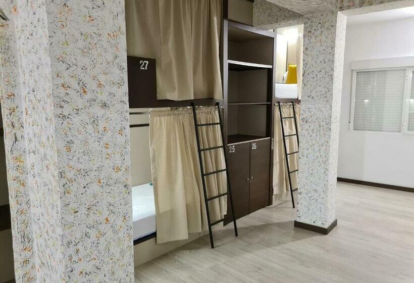 تختخواب در اتاق مشترک, Hostel Tkh Rooms Mate