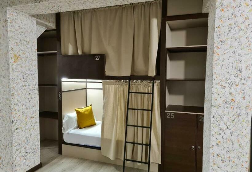 تختخواب در اتاق مشترک, Hostel Tkh Rooms Mate