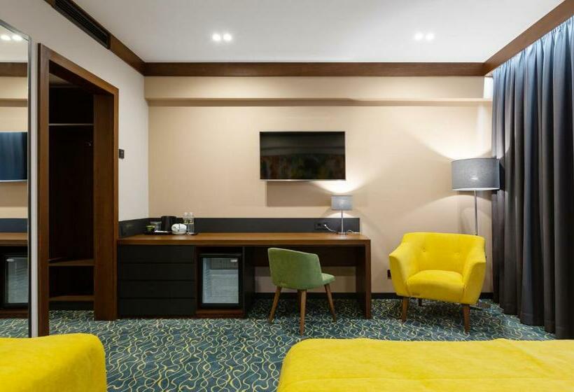 اتاق راحتی سه تخته, ведмежа гора Panorama Spa Resort