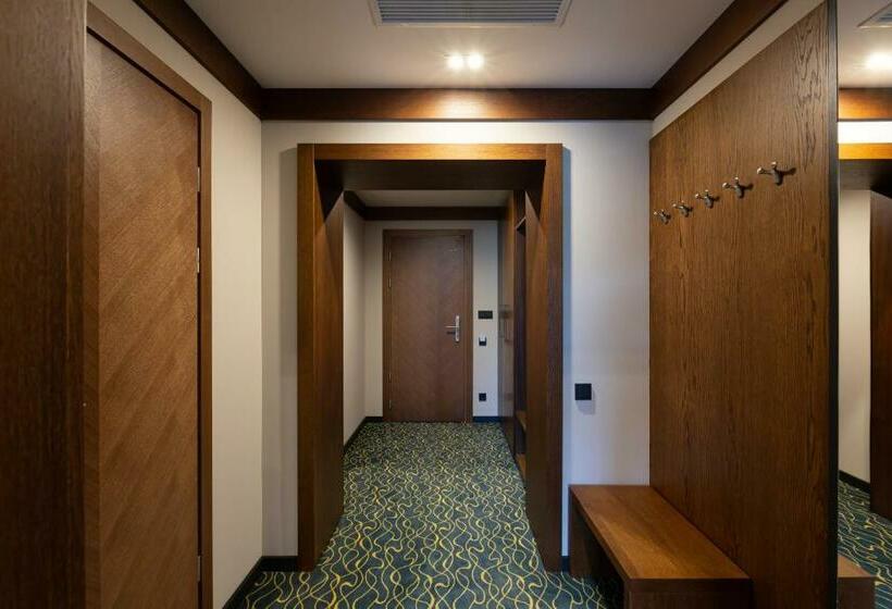 סוויטת ג'וניור נוף הרים, ведмежа гора Panorama Spa Resort