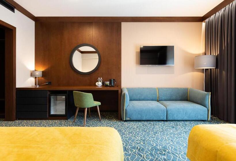 חדר סטנדרט לשלושה, ведмежа гора Panorama Spa Resort