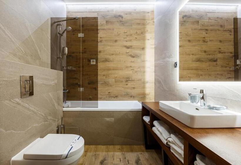 سوئیت جونیور خانوادگی, ведмежа гора Panorama Spa Resort