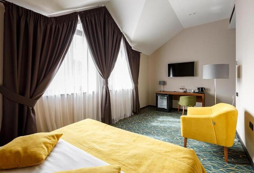 اتاق استاندارد سه نفره, ведмежа гора Panorama Spa Resort