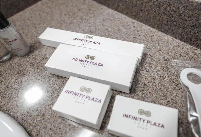 استودیوی استاندارد, Infinity Plaza Block 1