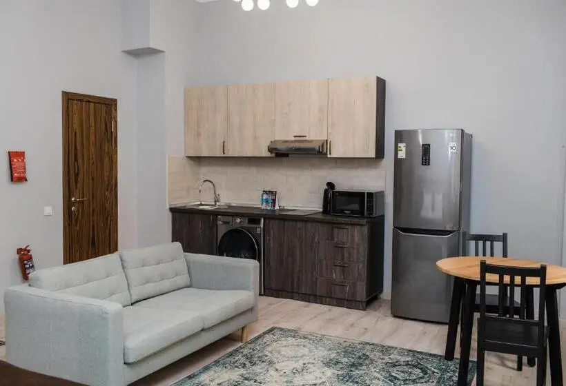 استودیوی استاندارد, Infinity Plaza Block 1