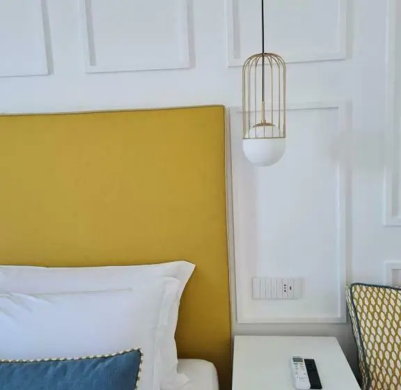 اتاق لوکس با چشم‌انداز دریا, Capri Marina Suite