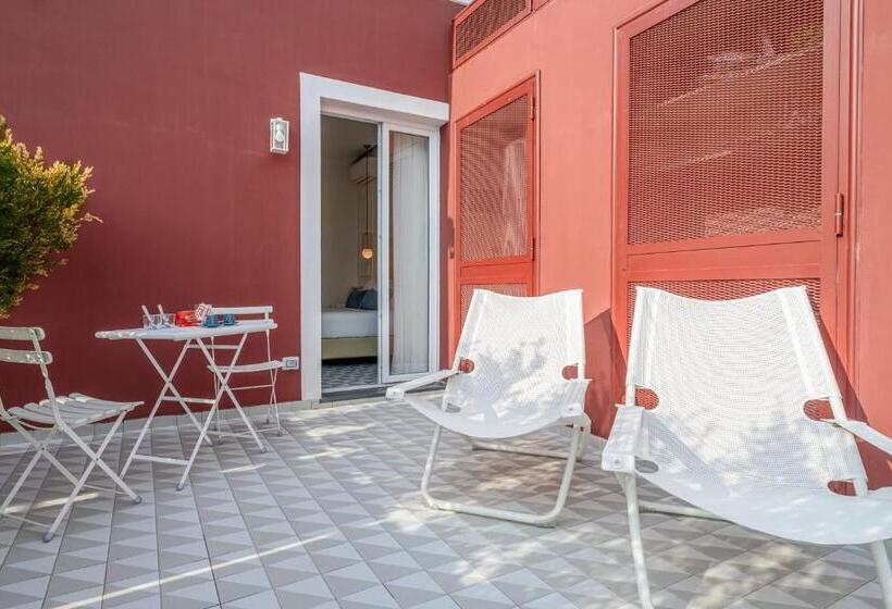 Standard Værelse m. Terrasse, Capri Marina Suite