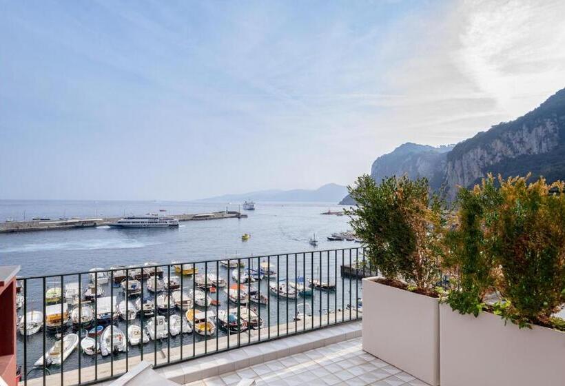 اتاق استاندارد با تراس, Capri Marina Suite