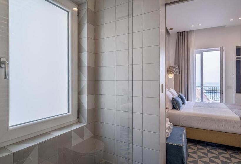 اتاق استاندارد با تراس, Capri Marina Suite