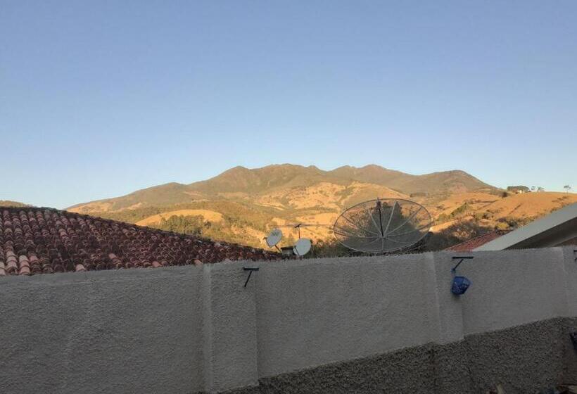 可观山景的小型套房, Hospedaria Recanto Da Val