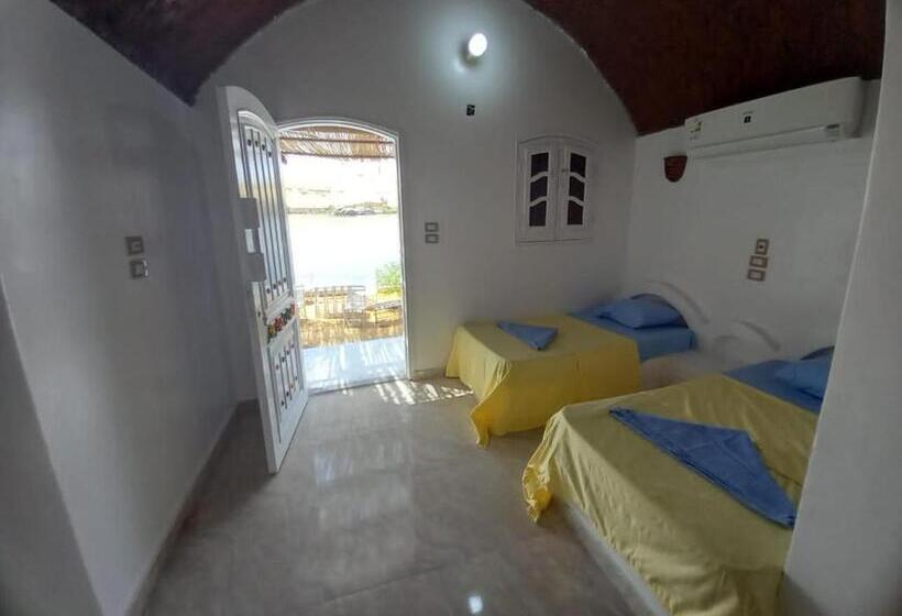 اتاق استاندارد با چشم‌انداز دریا, Kafana Guest House Nile View