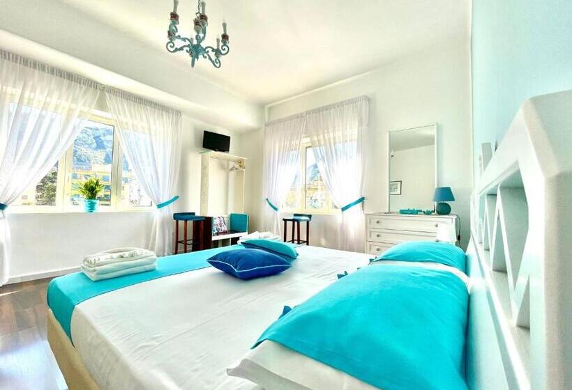 חדר סטנדרט לשלושה עם נוף לגינה, B&b Tina