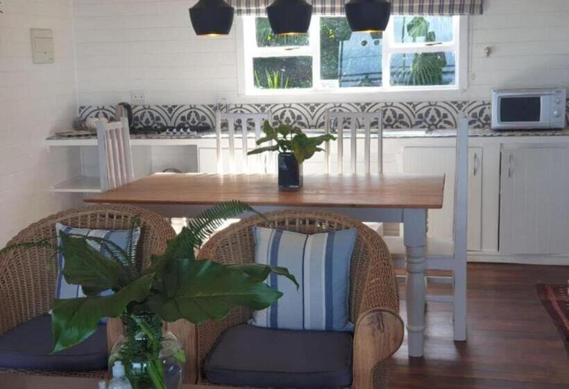 オーシャンビュースーペリアールーム, Misty Mountain Reserve