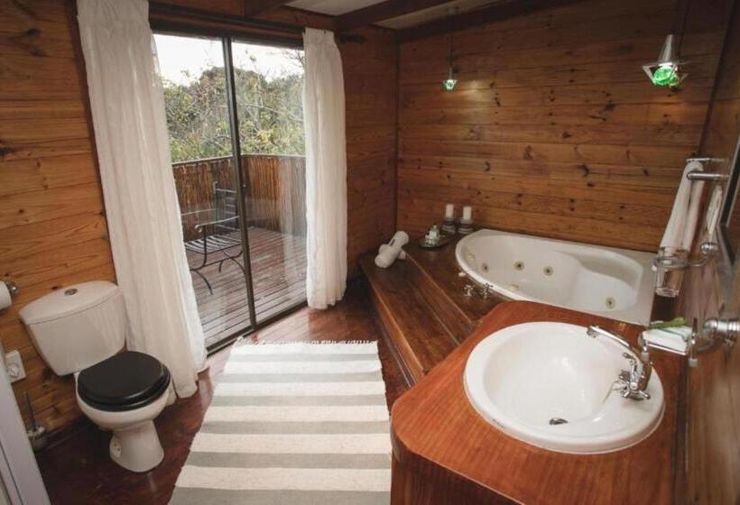 オーシャンビューデラックスルームバルコニー付き, Misty Mountain Reserve