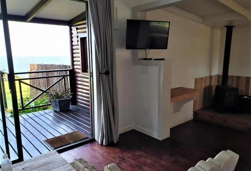 オーシャンビュースタンダードルームバルコニー付き, Misty Mountain Reserve