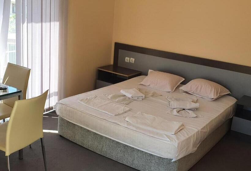 스탠다드 스튜디오, хотел дани