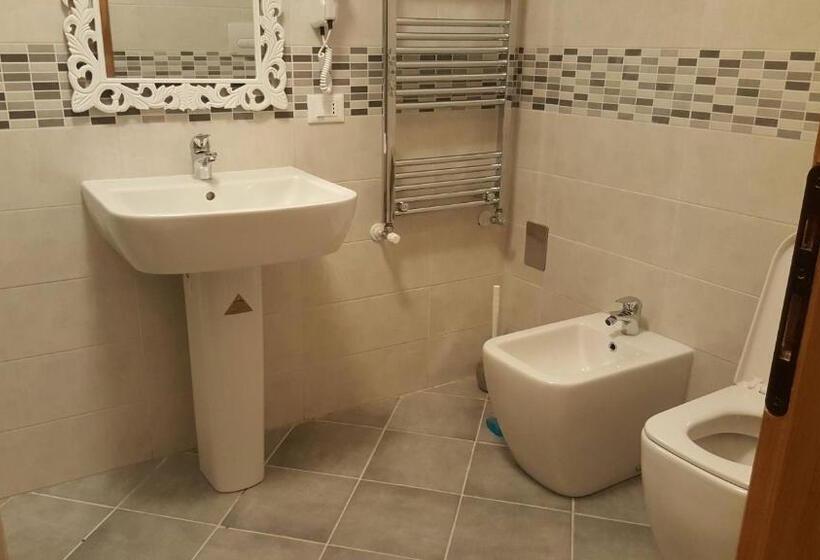 Chambre Standard Salle de Bain Extérieure, Casa Del Pozzo