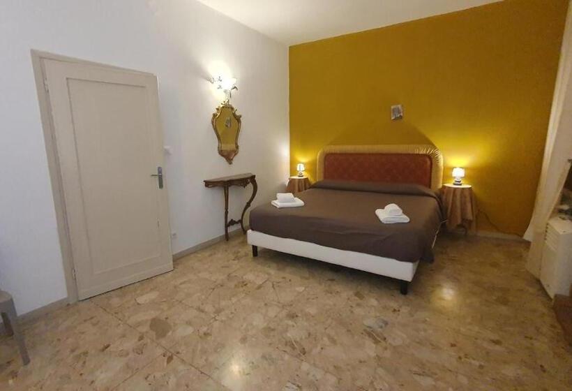 Chambre Standard Salle de Bain Extérieure, Casa Del Pozzo