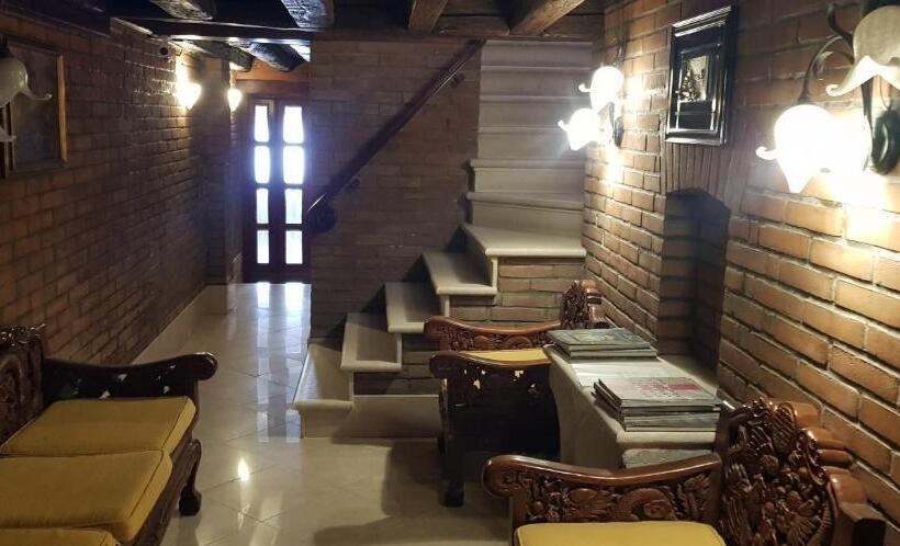 Chambre Standard Salle de Bains Commune, Casa Del Pozzo