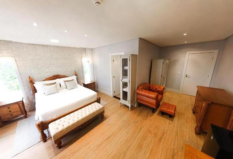 Люкс Повышенной Комфортности, Vila Pugliesi Hotel Boutique