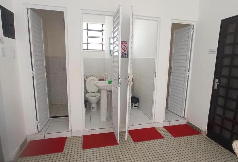 Кровать в Общей Комнате, Albergaria Hostel