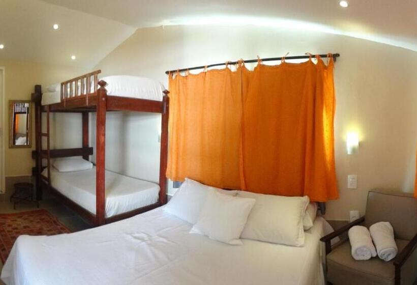 غرفة قياسية ثلاثية, Albergaria Hostel