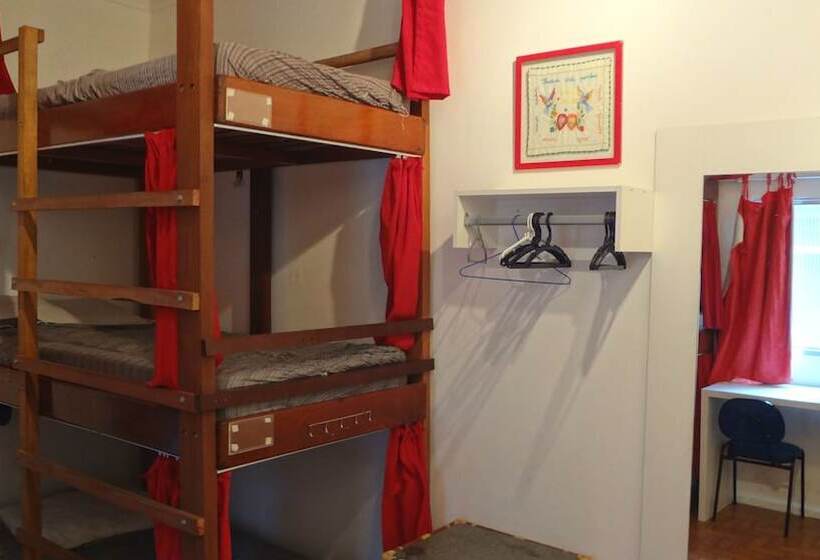 سرير فى غرفة مشتركه, Albergaria Hostel