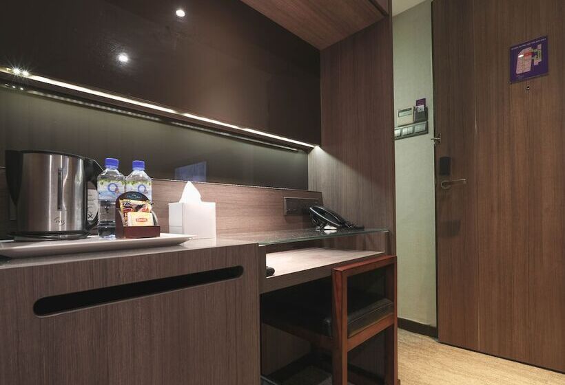 اتاق سوپریور, Amrise Hotel Kitchener