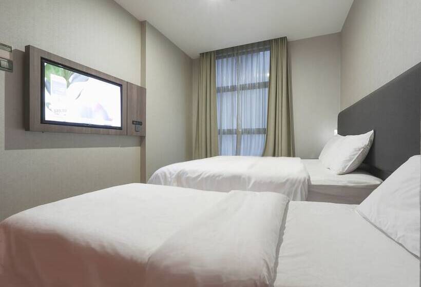 اتاق لوکس, Amrise Hotel Kitchener