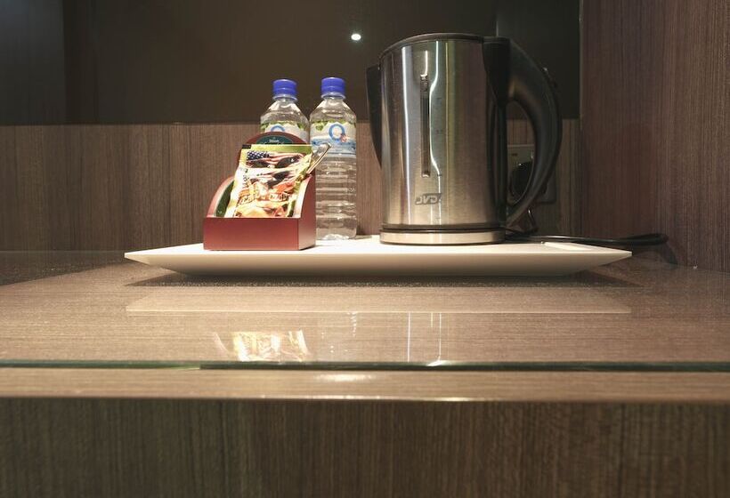 اتاق لوکس, Amrise Hotel Kitchener