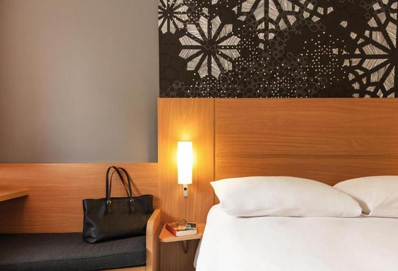 标准间, Ibis Casanearshore