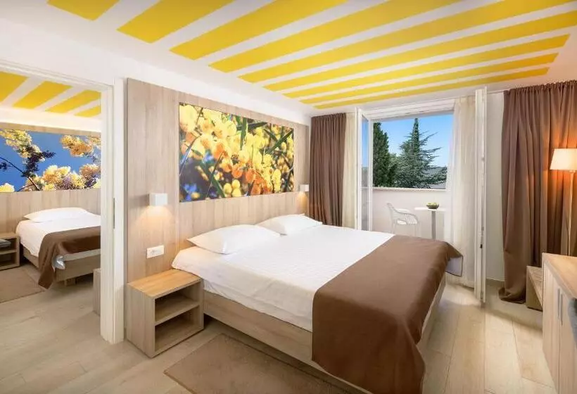 スーペリアファミリールーム, Medora Auri Family Beach Resort
