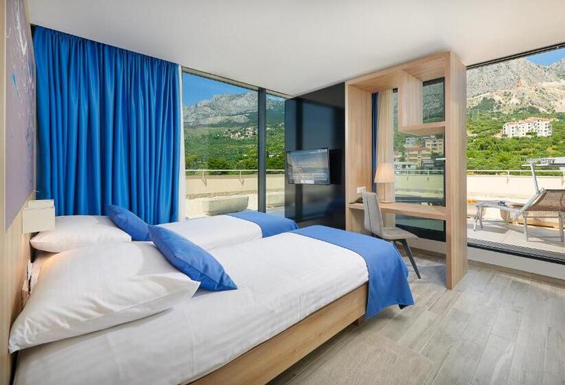 جناح ديلوكس, Medora Auri Family Beach Resort