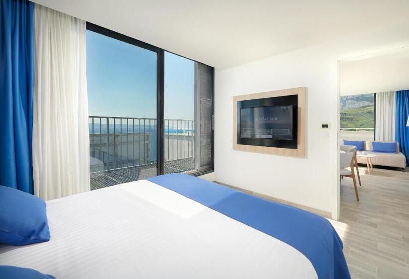 جناح ديلوكس, Medora Auri Family Beach Resort