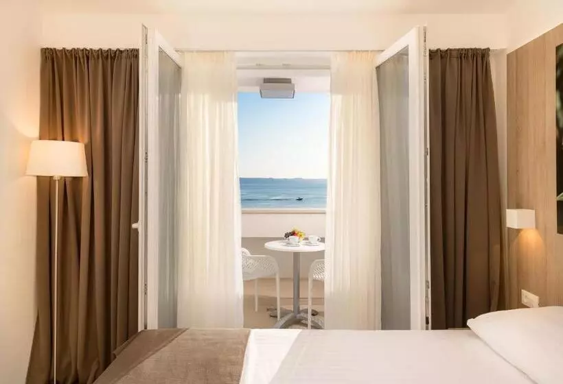 コンフォートルーム、サイドオーシャンビュー, Medora Auri Family Beach Resort