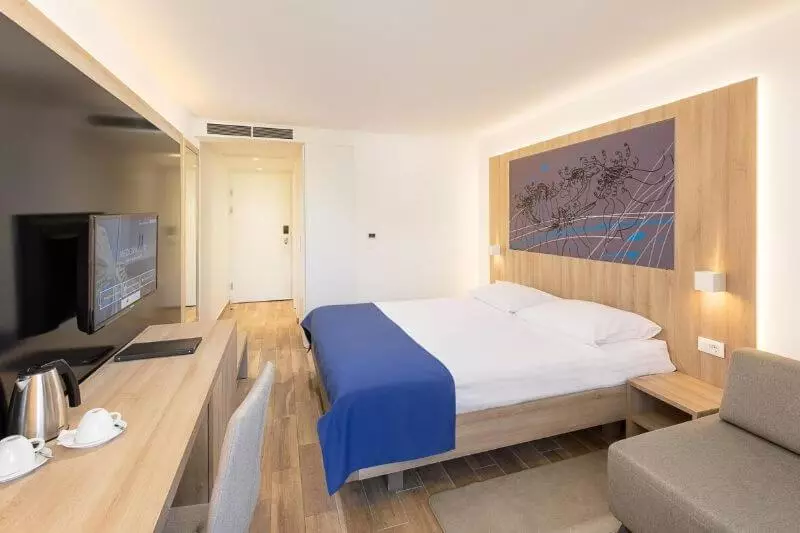 海の見えるコンフォートルーム, Medora Auri Family Beach Resort