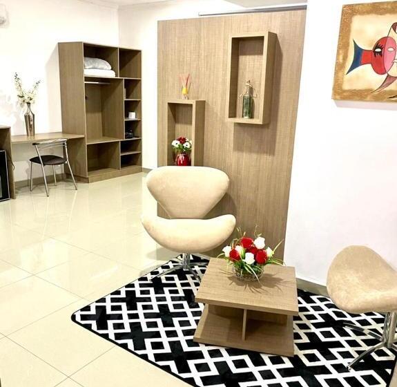 デラックススイート, San Lucas