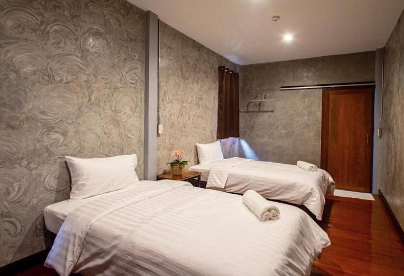 غرفة قياسية, Momento House