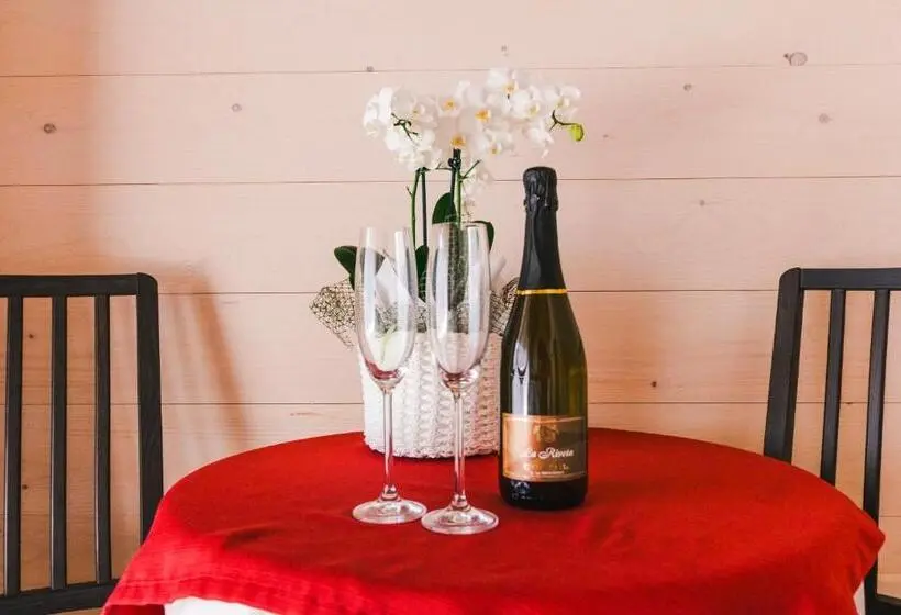 デラックスルーム, B&b Al Fienile