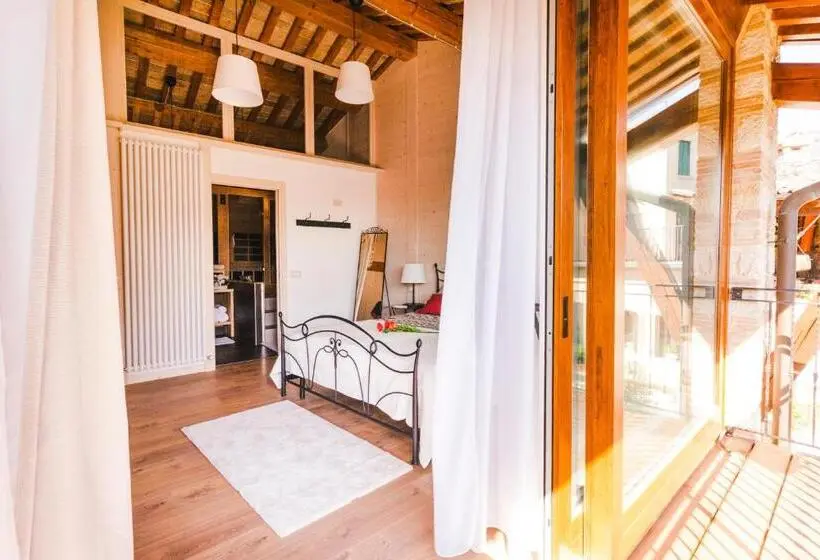 デラックスルーム, B&b Al Fienile