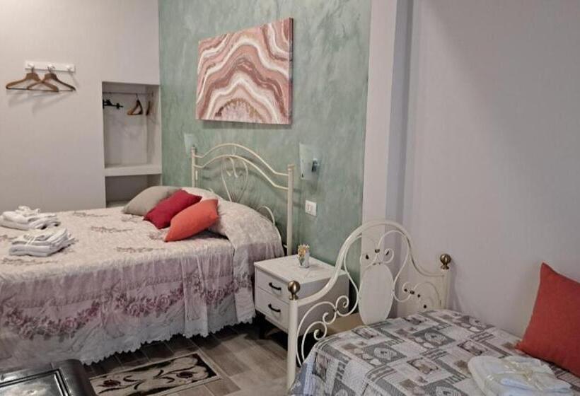 חדר סטנדרט לשלושה, Sabbia Del Sud Affittacamere