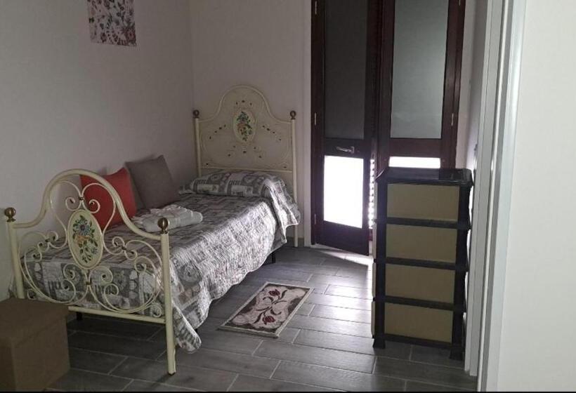 חדר סטנדרט לשלושה, Sabbia Del Sud Affittacamere