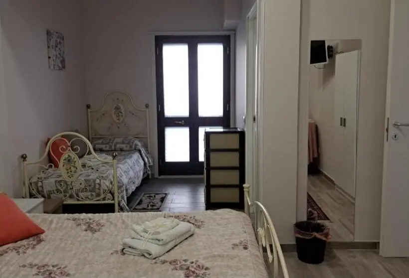 Standard Kolmen Hengen Huone, Sabbia Del Sud Affittacamere