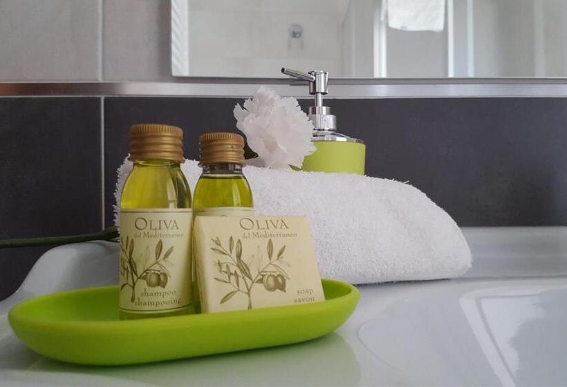 اتاق لوکس, Guest House Web Room