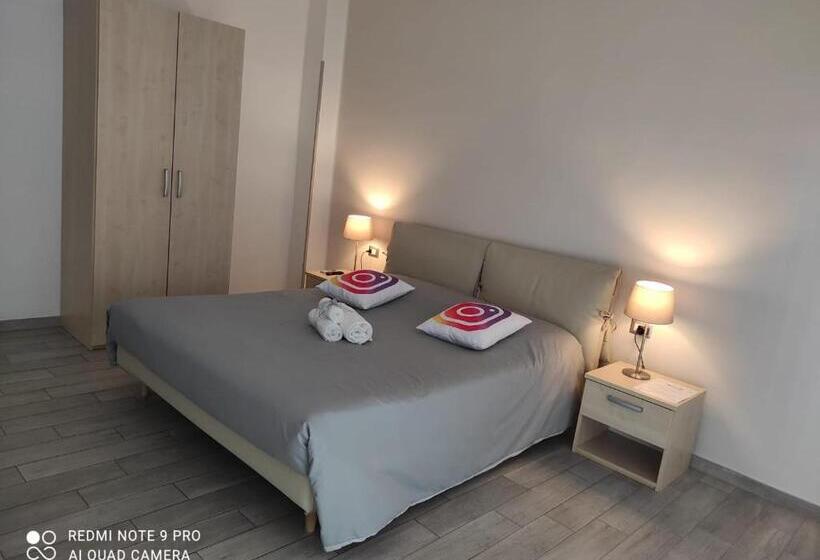 اتاق استاندارد با تخت بزرگ, Guest House Web Room