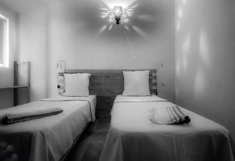 Дом 2 Спальни, L Auguste Maison D Hôtes