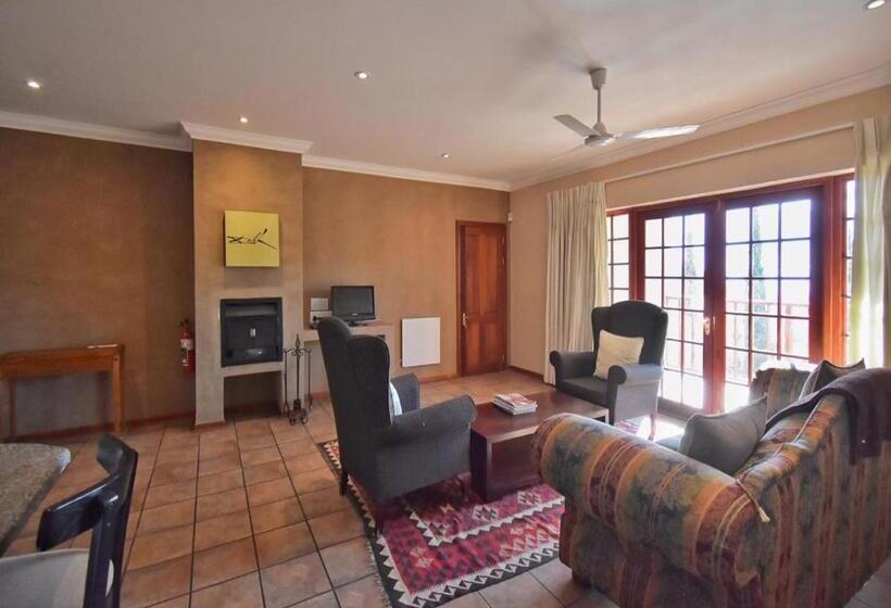 غرفة قياسية سرير كينج, The Clarens Place